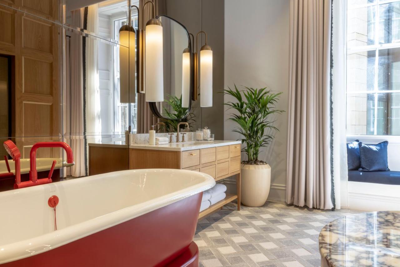Virgin Hotels Edinburgh Exterior photo Bathroom