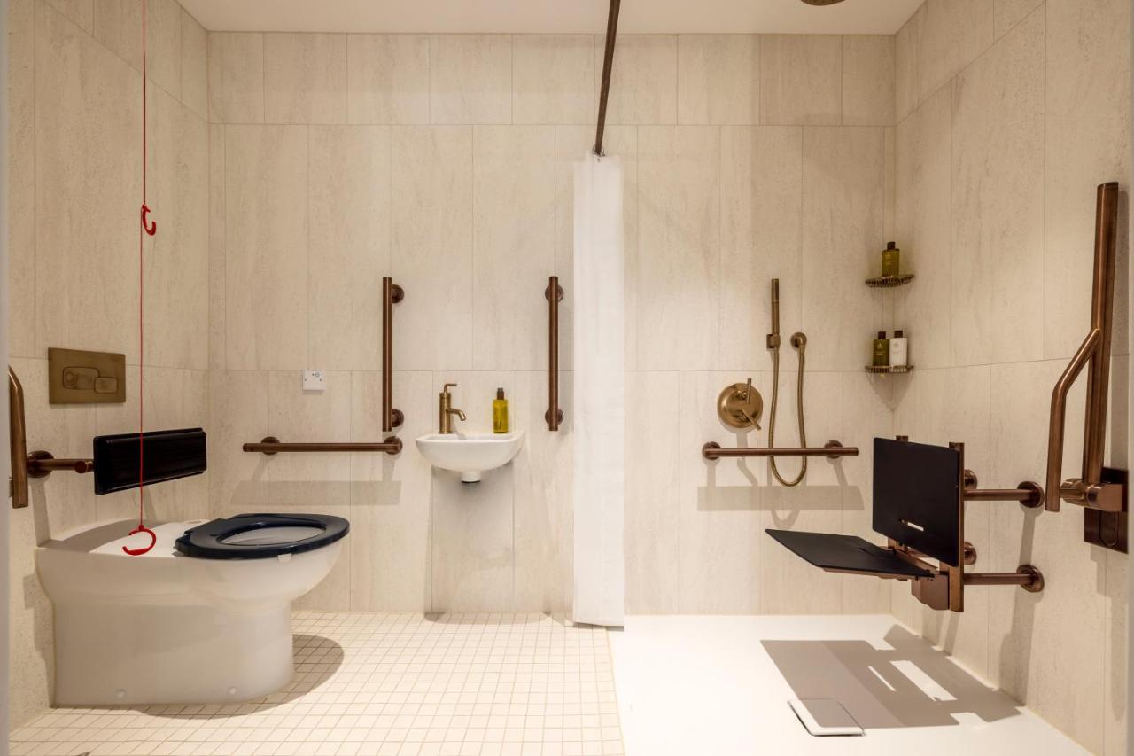 Virgin Hotels Edinburgh Exterior photo Disabled toilet with shower
